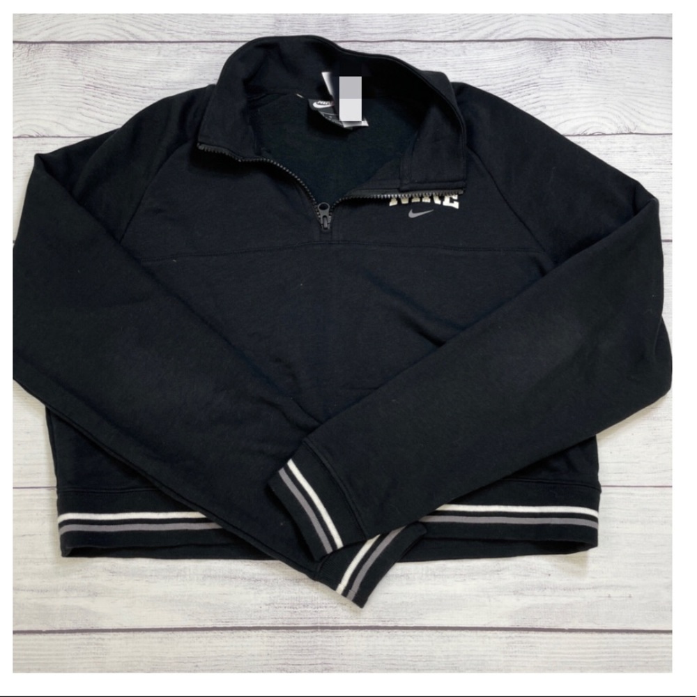 Nike Sweatshirt Size Medium